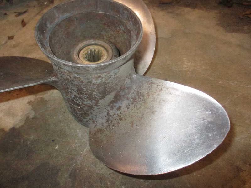 Johnson Evinrude outboard stainless steel propeller (13.75x15)