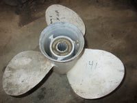 Load image into Gallery viewer, Yamaha outboard aluminum propeller (11 5/8 x 11)
