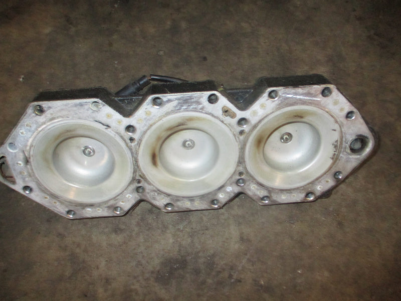 Evinrude 150hp Ocean Pro outboard cylinder head (337548)