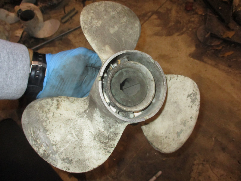 OMC aluminum propeller (306782) (12 1/8 x 14)