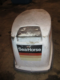 Load image into Gallery viewer, Johnson Seahorse 25hp 2 stroke outboard top cowling
