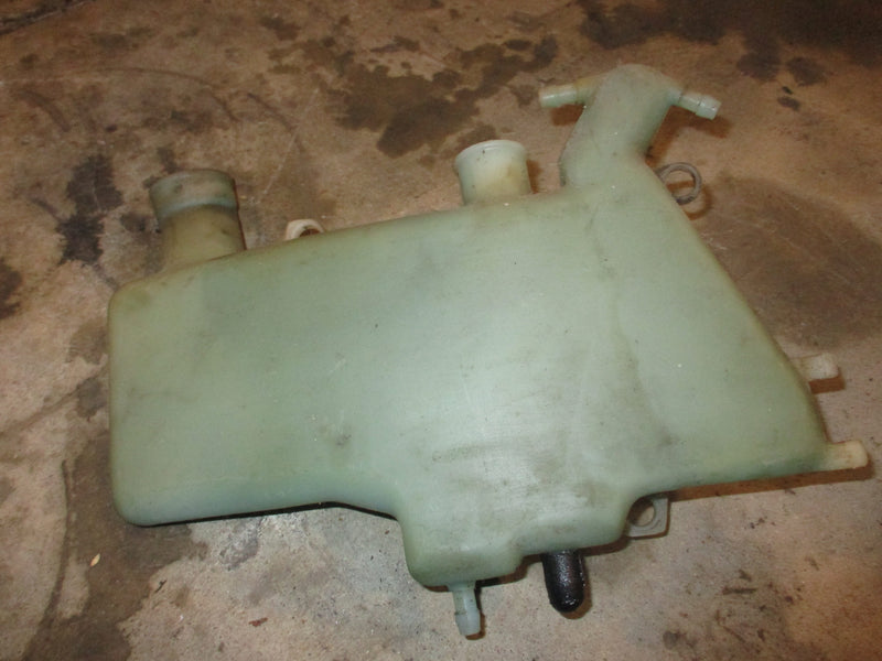 Yamaha outboard oil tank (63D-00)