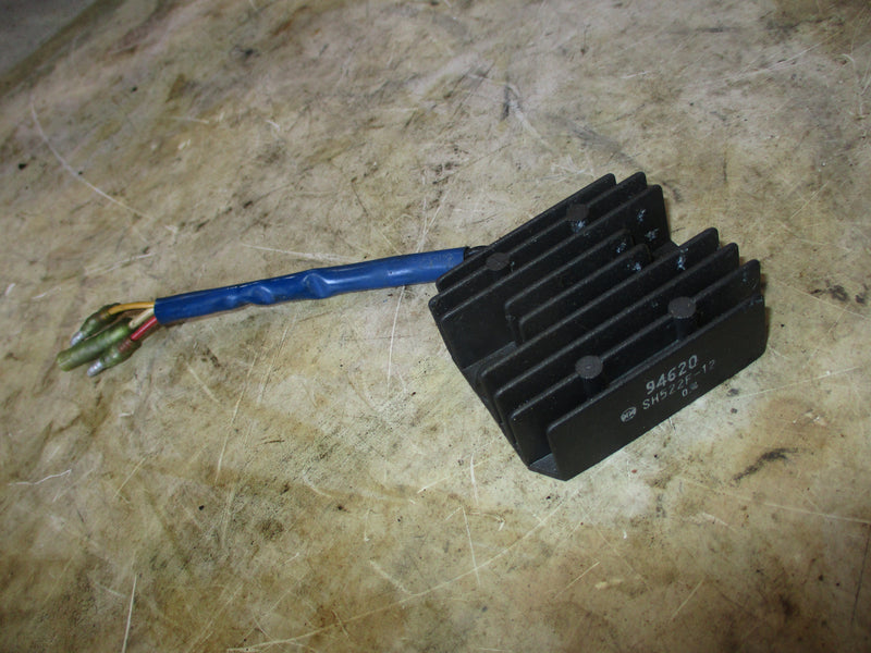 Suzuki DT140hp 2 stroke outboard rectifier regulator (32800-94620)