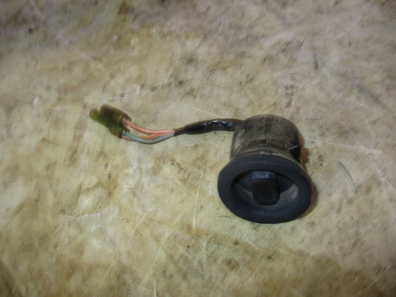 Suzuki DT140hp 2 stroke outboard tilt trim switch (37850-95602)