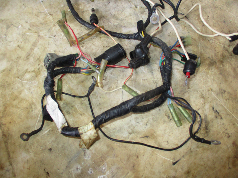 Suzuki DT140hp 2 stroke outboard engine wiring harness (36610-94680)