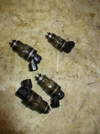 Load image into Gallery viewer, Suzuki DT140hp 2 stroke outboard fuel injector set of 4 (15710-94900)
