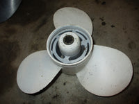 Load image into Gallery viewer, Yamaha outboard aluminum propeller (9.75x6.5)
