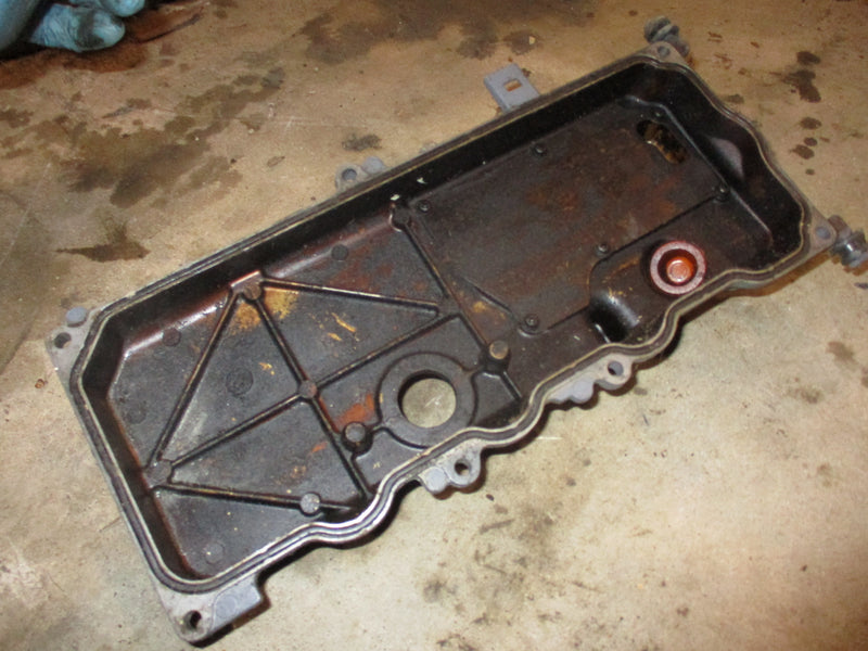 Yamaha outboard cylinder head cover (6L5)