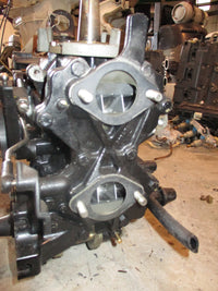 Load image into Gallery viewer, Johnson 40hp 2 stroke outboard crankcase powerhead
