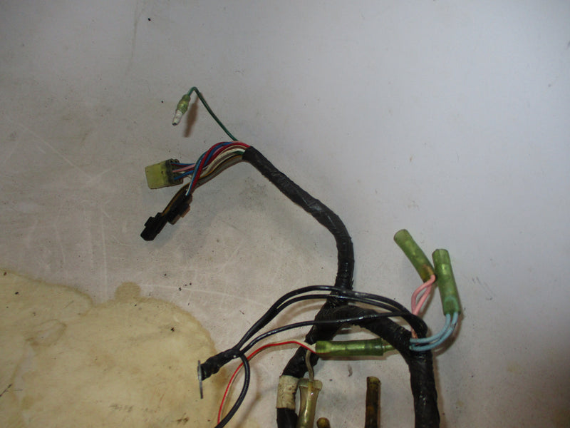 Suzuki DT140hp 2 stroke outboard engine wiring harness (36610-94680)