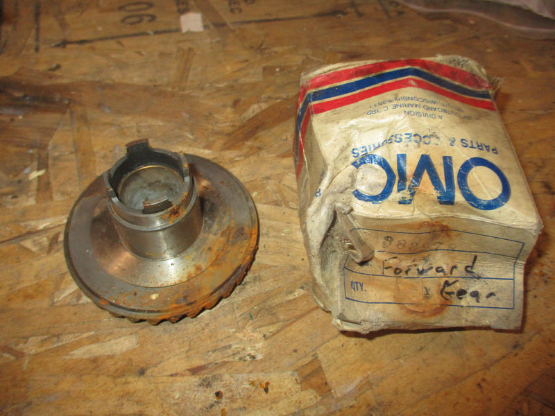 Johnson Evinrude OMC outboard forward gear (383978)