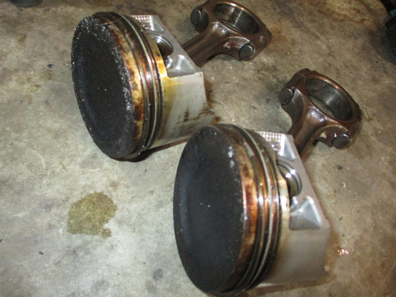 Suzuki DF115 outboard piston and rod set of 2 (12111-90J01)