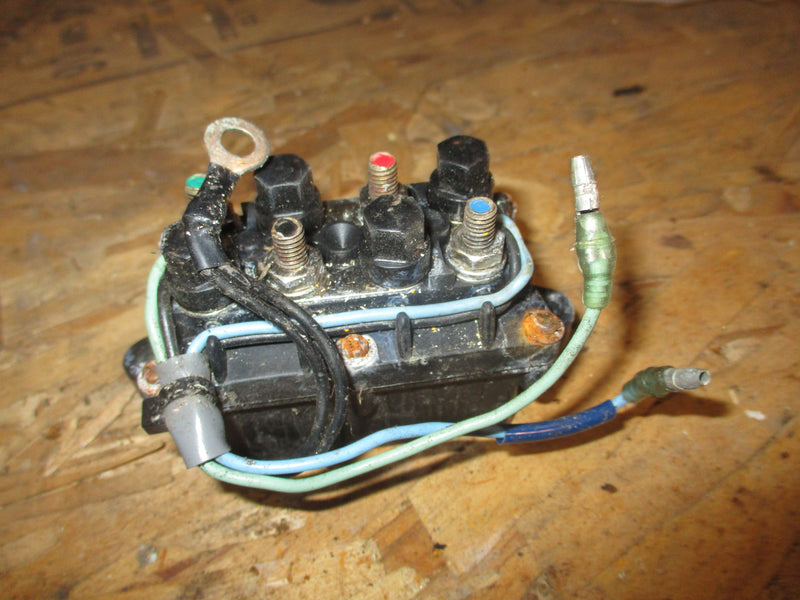 Yamaha 40hp 2 stroke tilt trim relay (bullet connector style)