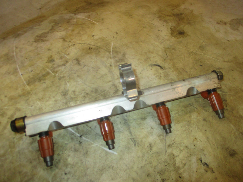 Suzuki DF90 90hp outboard fuel rail with injector set (15750-90J00)