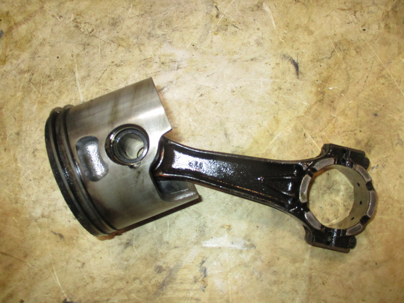 Evinrude ETEC 200 hp outboard port piston and rod (5006516)