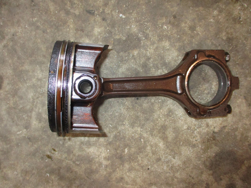 Yamaha 225hp 4 stroke outboard piston and rod (69J-11631-00-B0)