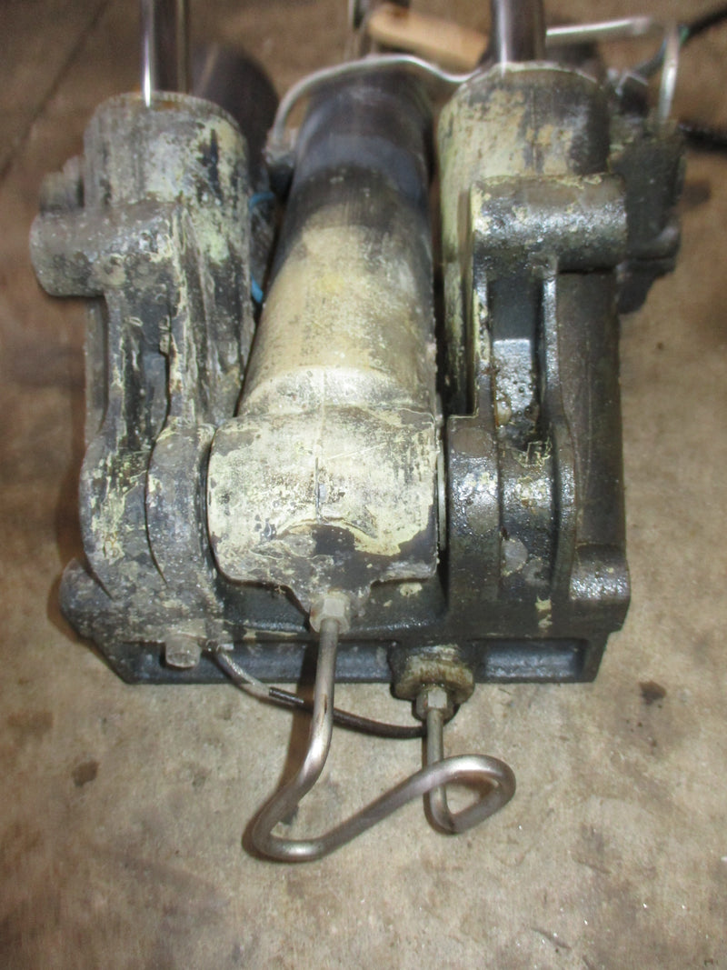 Yamaha 225hp 4 stroke outboard tilt trim unit
