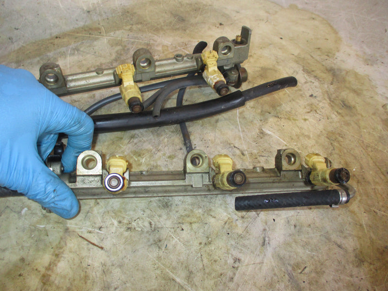 Yamaha 225hp 4 stroke outboard fuel rail and injector set (69J-13761-00-00)