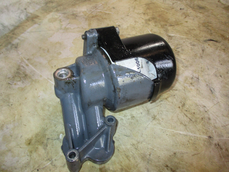 Yamaha 225hp 4 stroke outboard oil filter connector (69J-13446-00-94)