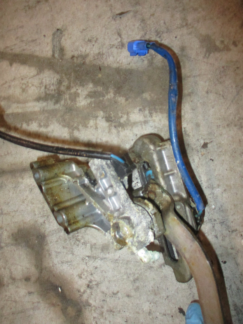 Yamaha 200hp 4 cyl 4 stroke outboard neutral switch & bracket (60V-8259F-00)