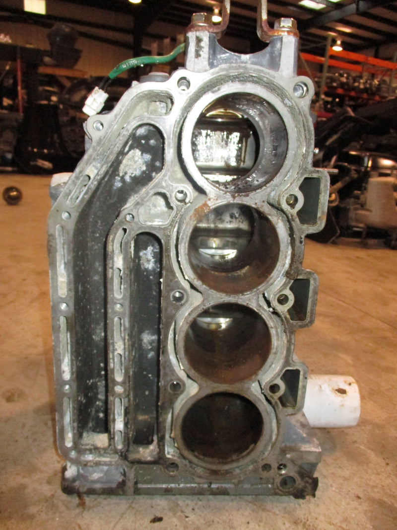 Suzuki DF115 115hp outboard crankcase block