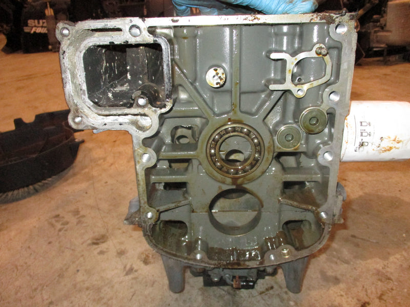 Suzuki DF115 115hp outboard crankcase block