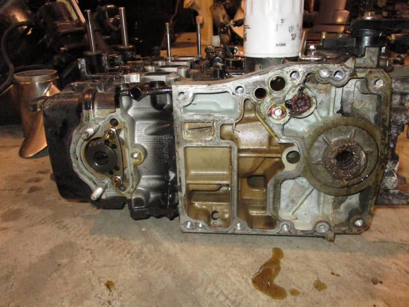 Suzuki DF60 60hp outboard crankcase powerhead