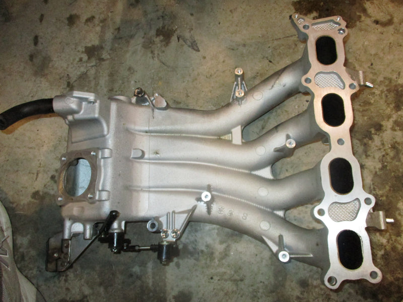 Suzuki DF115A 115hp outboard intake manifold (13110-90J10)