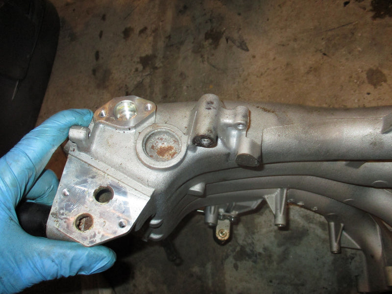 Suzuki DF115A 115hp outboard intake manifold (13110-90J10)