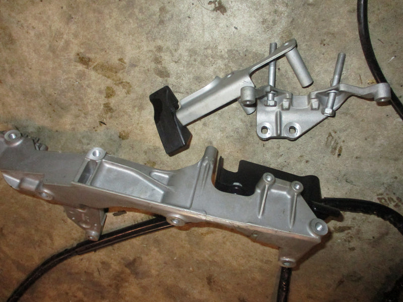 Yamaha VMAX 175hp SHO outboard metal bracket set