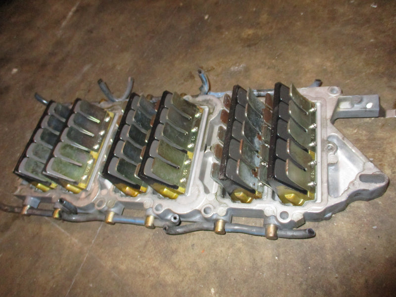 Yamaha VMAX 3.1L 250hp outboard intake manifold w/ reeds (65L-13624-01-15)