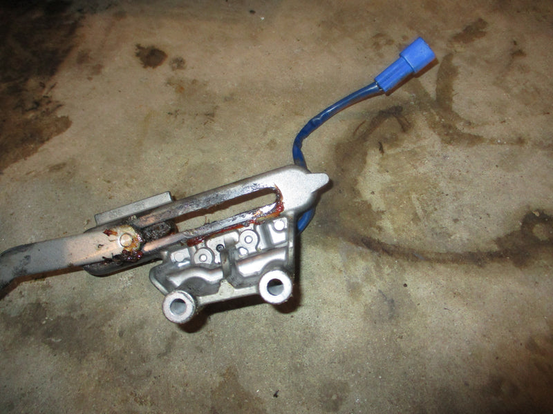 Yamaha 90hp 4 stroke outboard neutral switch and bracket (60V-8259F-00-00)