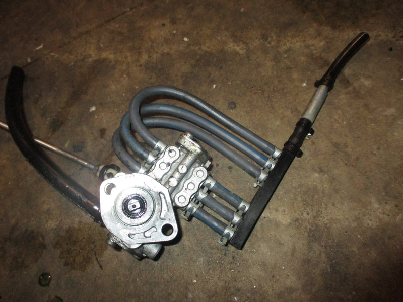 Yamaha VMAX 3.1L 250hp outboard oil pump (69L-13200-00-00)