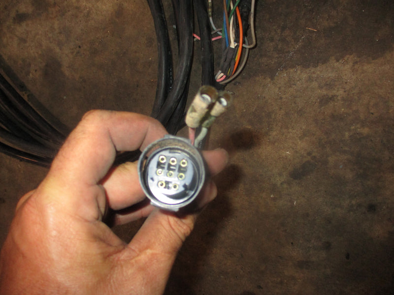 Suzuki outboard 20ft round black plug rigging harness