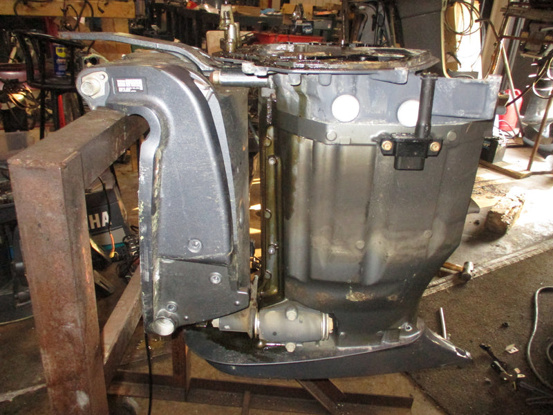 Yamaha 4.2L 300hp 4 stroke outboard 25" midsection
