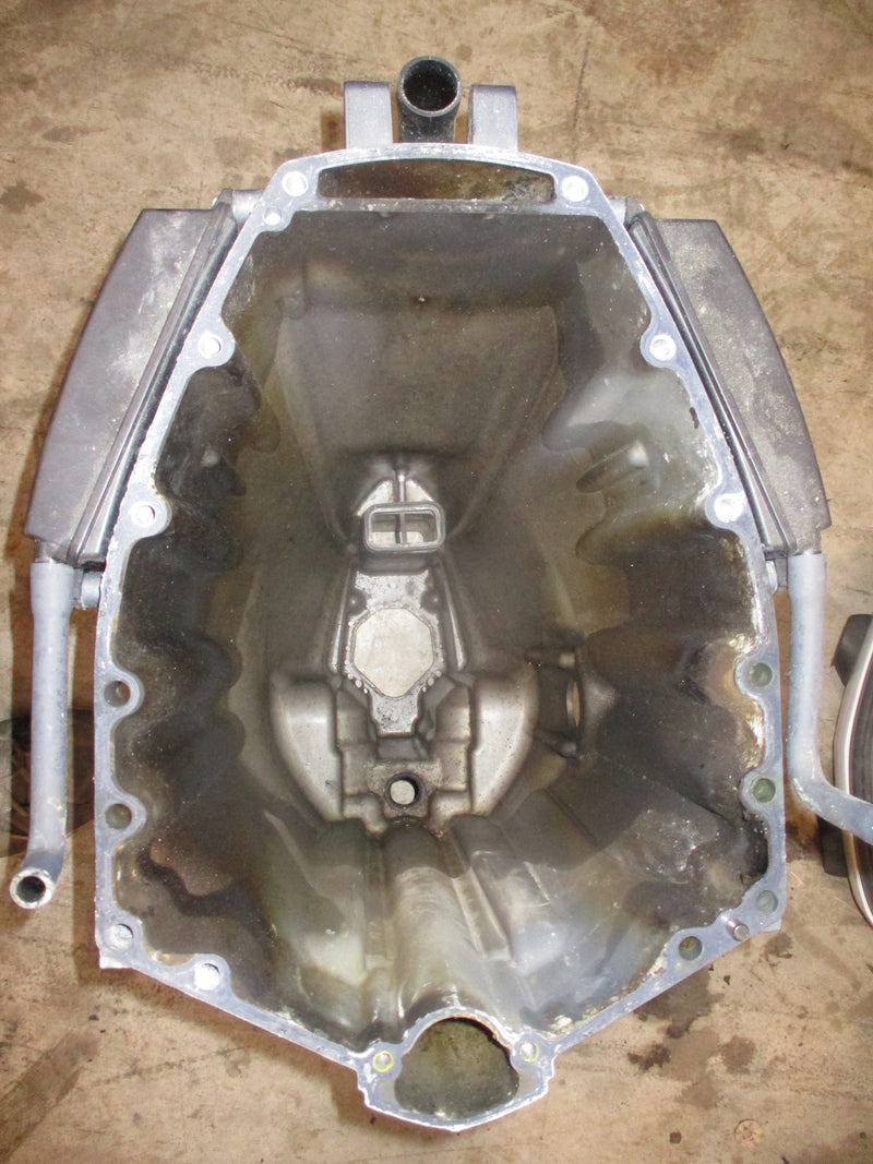 Yamaha 350hp 4 stroke outboard upper casing (6AW-45111-10-8D)