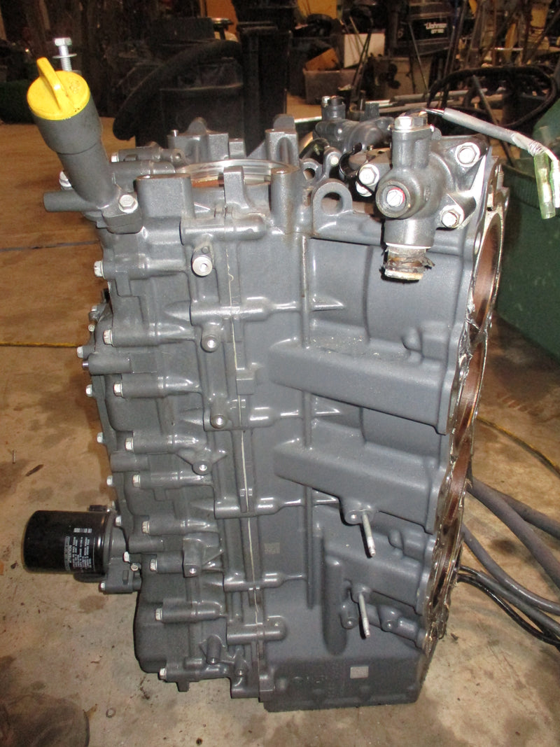 Yamaha 350hp 4 stroke outboard crankcase block (6AW-15100-04-00)