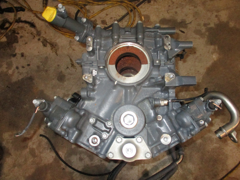 Yamaha 350hp 4 stroke outboard crankcase block (6AW-15100-04-00)