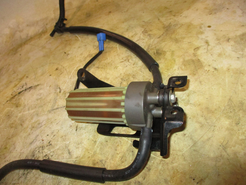 Yamaha 4.2L 300hp 4 stroke outboard fuel filter and sensor (6P3-24560-22-00)