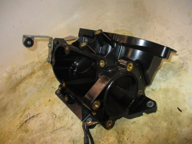 Yamaha 4.2L 300hp 4 stroke outboard mixing body (6CB-13711-00-00)