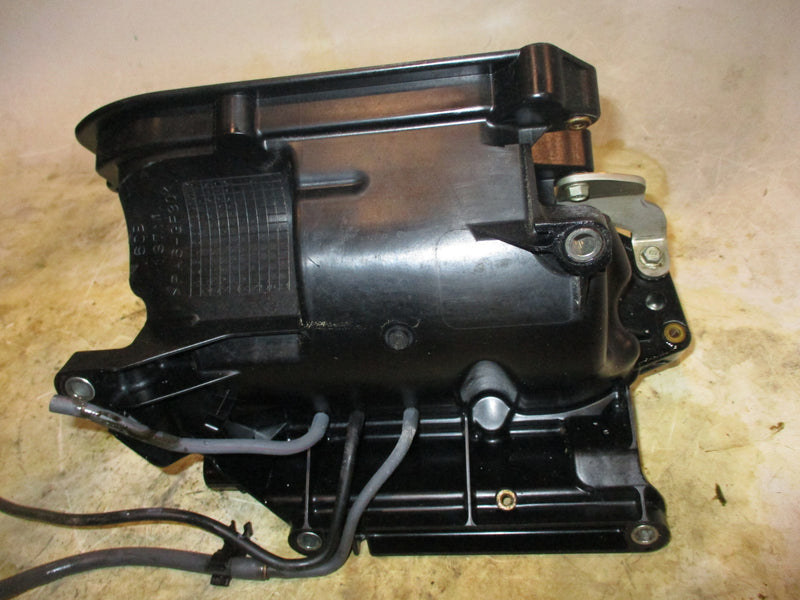 Yamaha 4.2L 300hp 4 stroke outboard mixing body (6CB-13711-00-00)