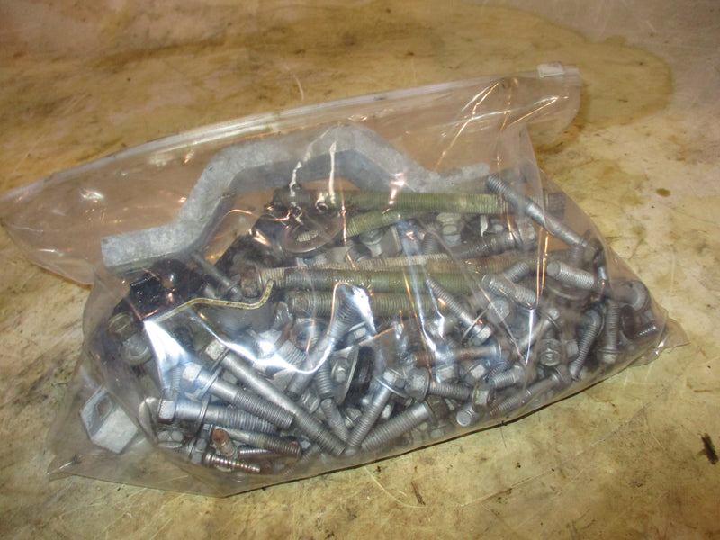 Yamaha 4.2L 300hp 4 stroke outboard misc bolt set