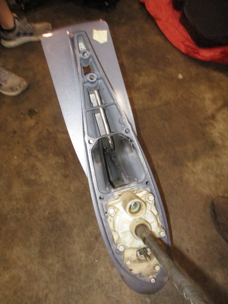 Yamaha 4.2L 300hp 4 stroke outboard counter rotation 25" lower unit