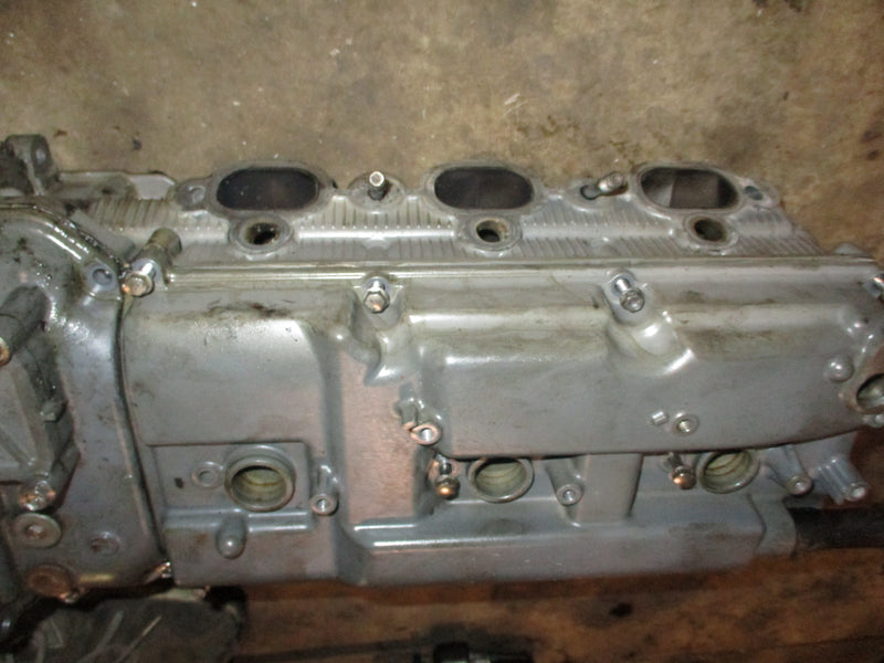Suzuki DF225 225hp outboard starboard cylinder head (11101-93J01)