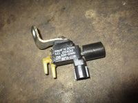 Load image into Gallery viewer, Suzuki DF225 225hp outboard vacuum switching valve (18117-93J00)

