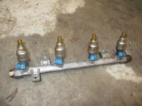 Load image into Gallery viewer, Suzuki DF70 70hp outboard fuel rail and injector set (15751-99E00)
