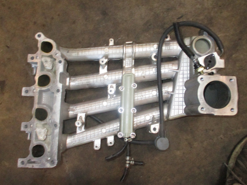 Suzuki DF70 70hp outboard intake manifold (13110-99E01)