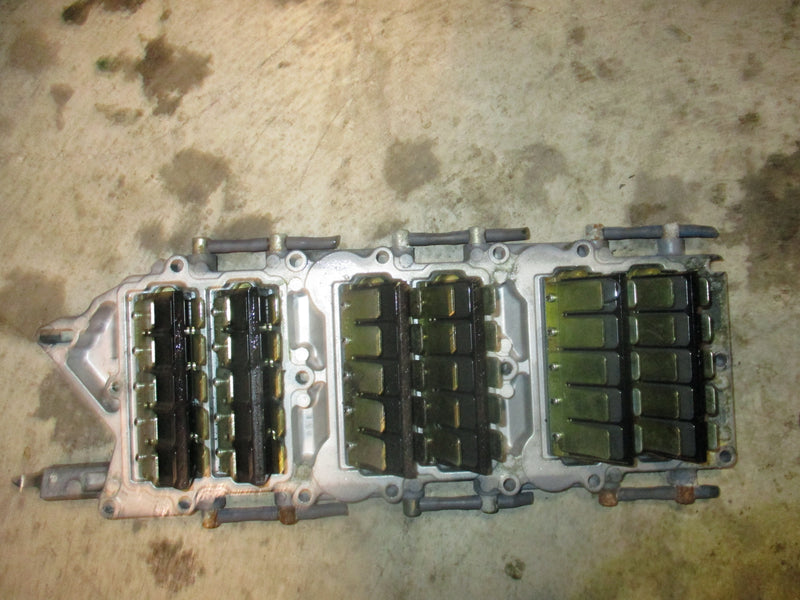 Yamaha HPDI 150hp outboard intake manifold with reeds (68F-13624-00-1S)