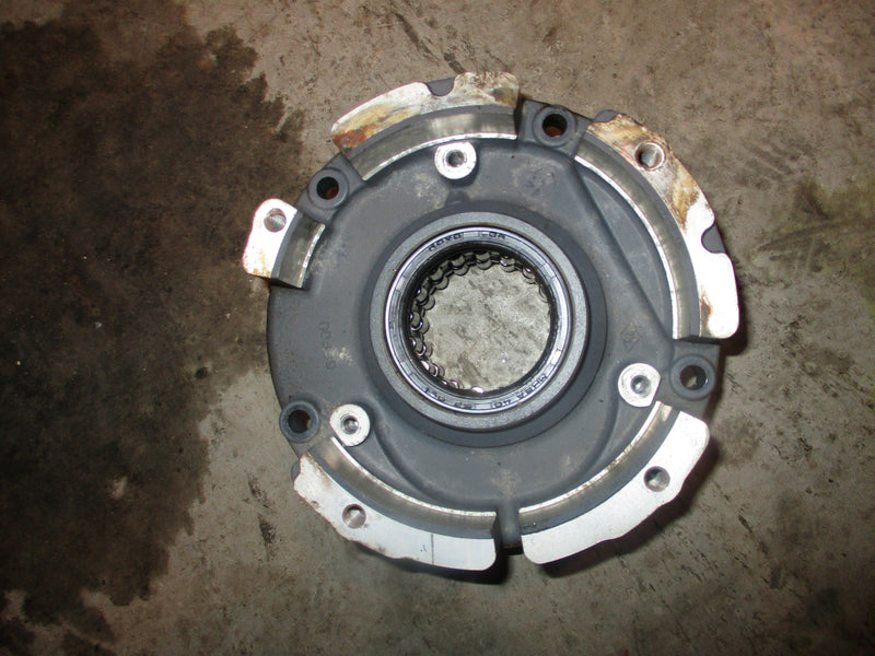 Yamaha HPDI 150hp outboard upper crankshaft bearing carrier (68F-15163-00-94)