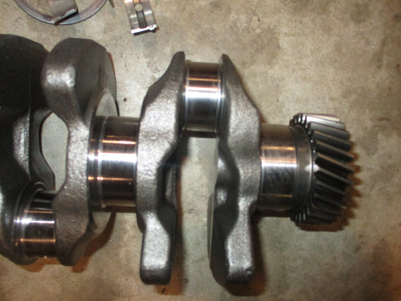 Suzuki DF115 outboard crankshaft (12220-92J00)